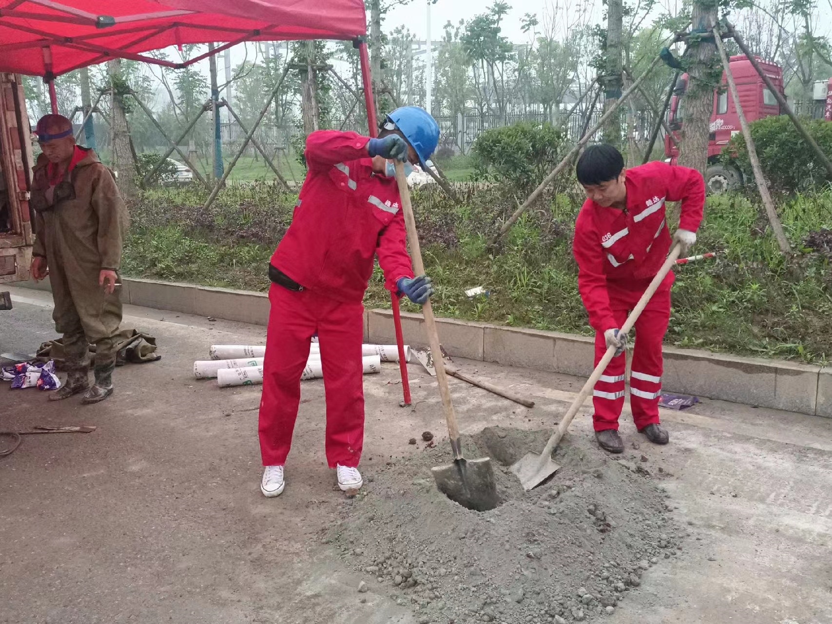 阿克塞管道疏通哪家好】及时进行市政管道清淤